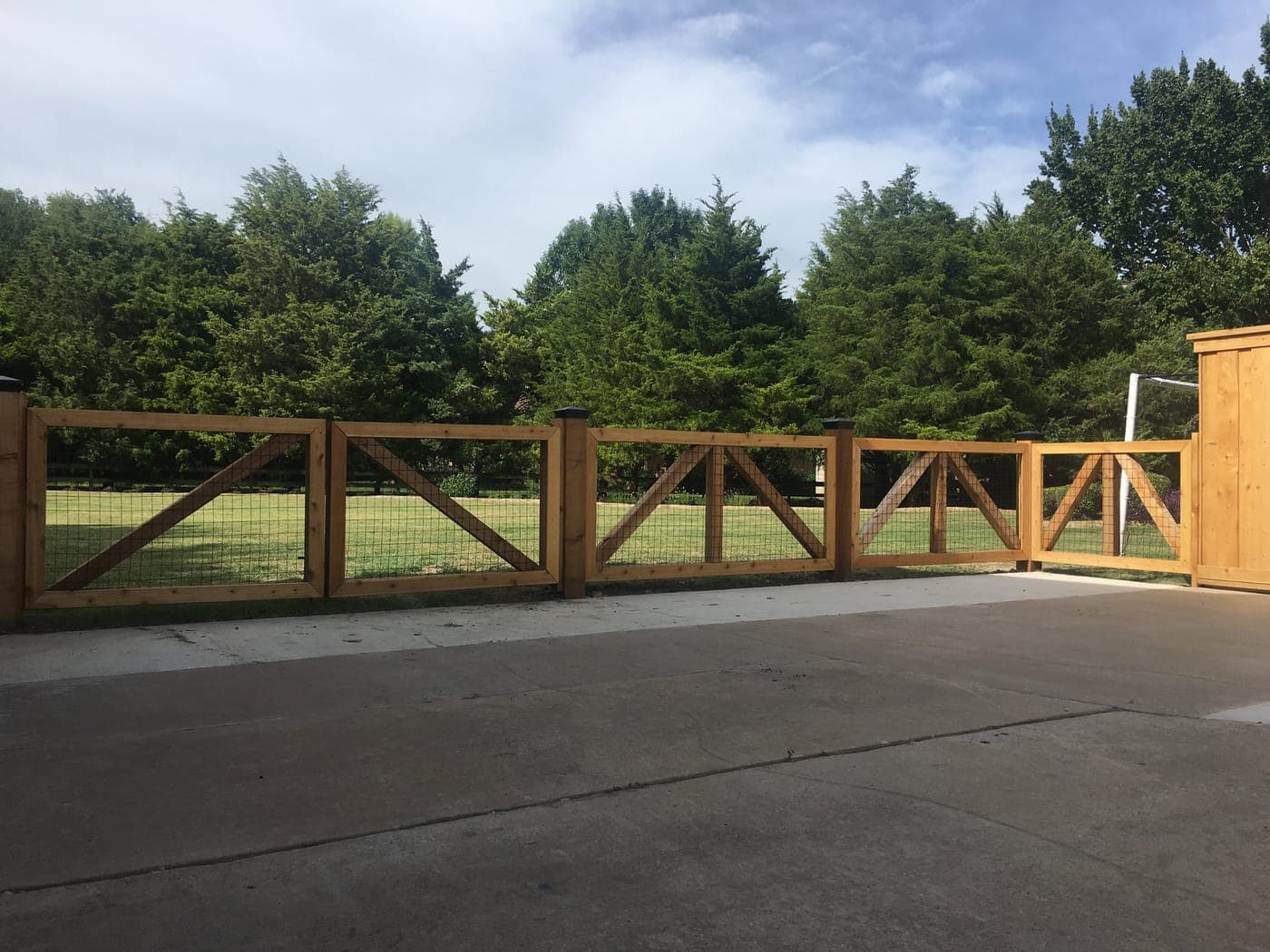 Cedar privacy fence in Allen, TX — 6-foot side-by-side with dog-ear pickets